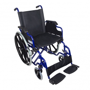 Chaise roulante pliante à structure en acier et revêtement en similicuir.